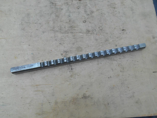 Dumont 7/16-D keyway broach