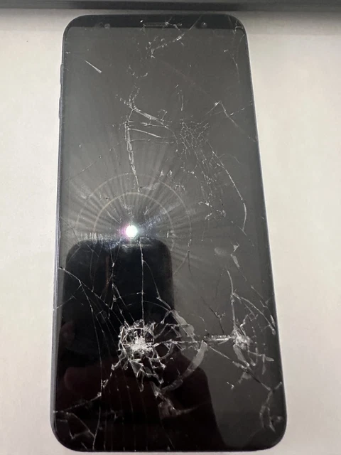 Téléphone Motorola (écran Cassé) - Modèle Edge, 32 Go, Noir - Ne Fonctionne Pas, Pour Pièces