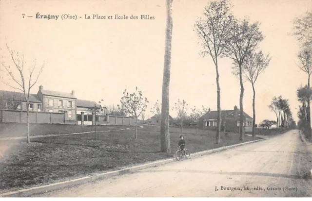 60 - Eragny - SAN20801 - La Place et Ecole des Filles