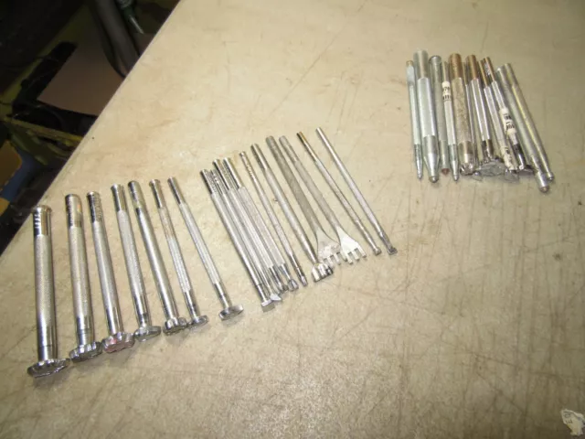 17 estampillas de cuero de herramienta artesanal vintage y 11 más estampillas/punzones de cuero Taiwán Japón