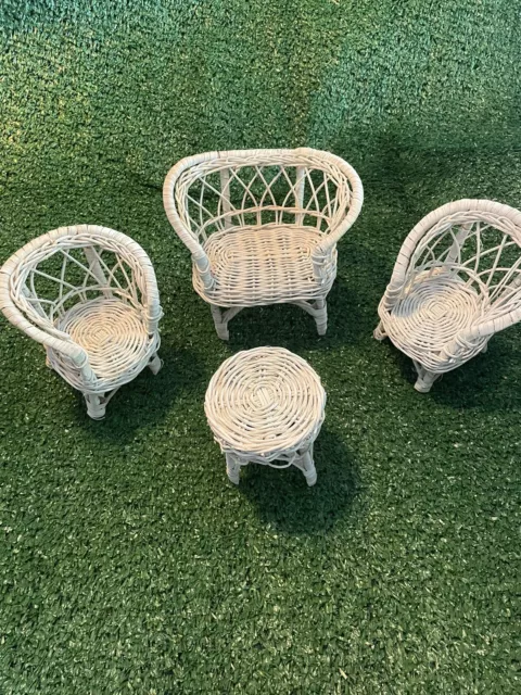 Barbie / Sindy Sized Wicker Garden Chairs & Table Furniture Set In White Rare