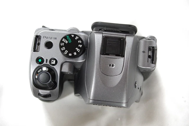 Pentax K-70 24.0MP LOW SHUTTER COUNT Digital SLR Camera Silver Ricoh 3