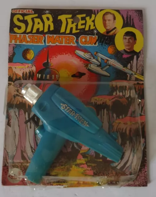 Azrak-Hamway 1976 Star Trek Carded Blue Phaser Water Gun Azrak-Hamway 1976 Star Trek Carded Blue Phaser Water Gun