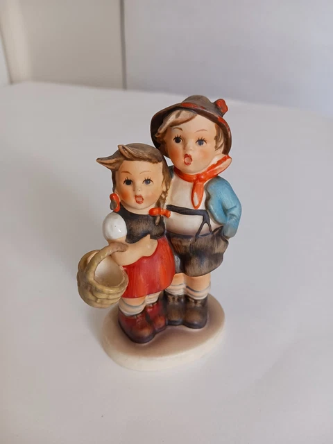 Goebel Hummel "Surprise" Figurine 94 3/0