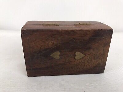 Vintage Ornate Small Wooden Trinket Box with Brass Inlay Hearts HD36 2