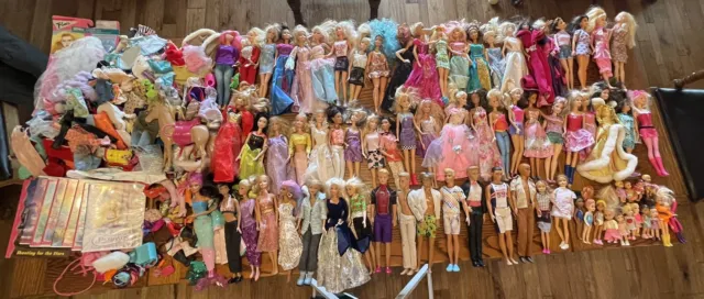 HUGE LOT OF 76 BARBIE DOLLS, CLOTHES, ACCESSORIES, HORSE, DVD’s, BOOKS