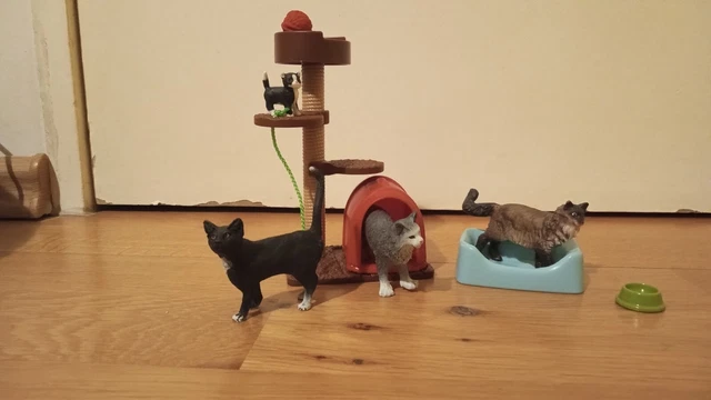 SCHLEICH KATZEN SET 4 Katzenfiguren Kratzbaum EUR 7,50 - PicClick DE