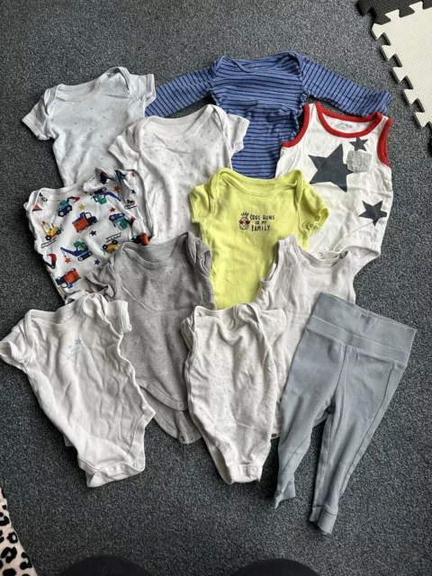 Lot de gilets bébé garçon taille 6-9 mois