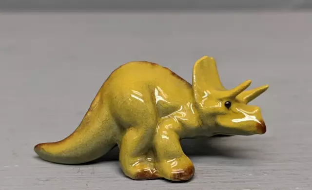 Retired Hagen Renaker Dinosaur Mini Triceratops Dinosaur w/ Dorsal Stripe