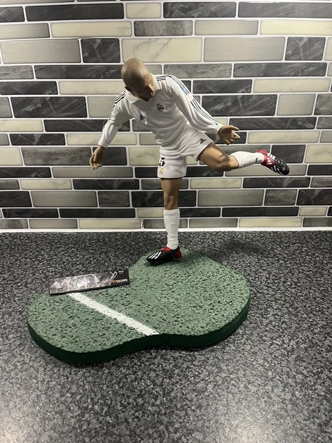 Figura Oficial Zidane 5 Real Madrid Ftchamps 2006 | Cuotas sin interés