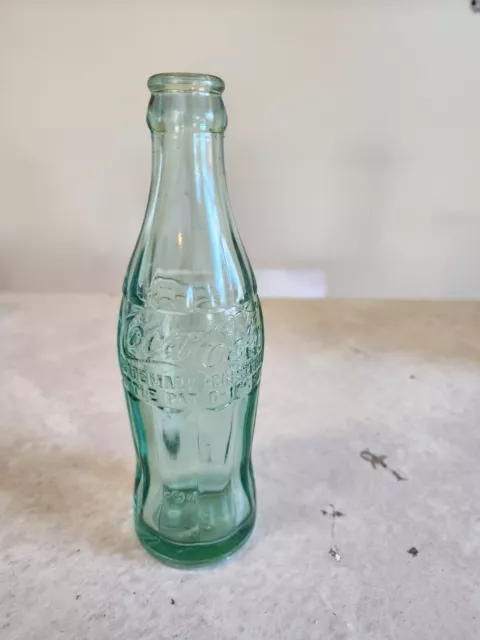 Coca Cola Hobble Skirt Soda Bottle. Pulaski Tenn