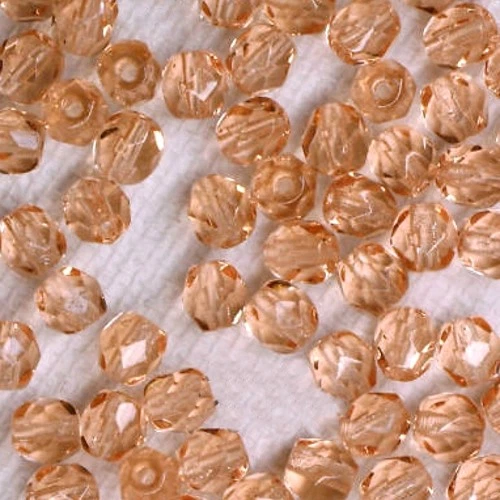 60 FACETTES Cristal de Bohême 4 MM LIGHT PEACH