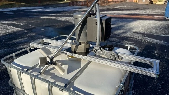 Bridge-Mount Electric Gear Drive Tote Mixer w/ VFD