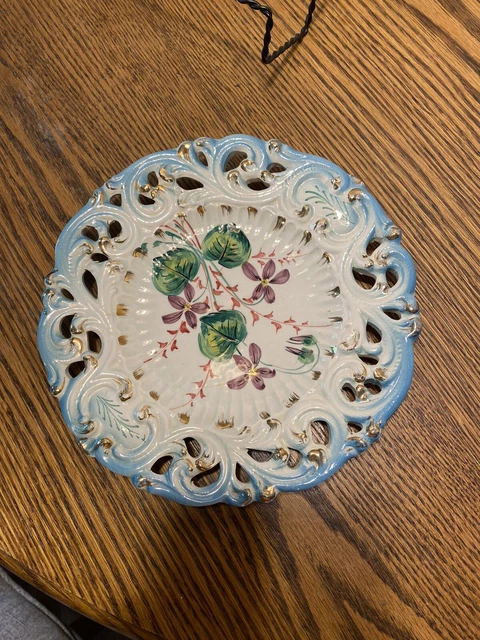Hand Painted Majolica Reticulated 8 " Decorative PLATE Made ITALY Floral