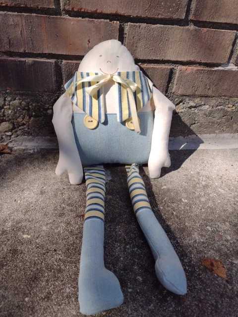 Woof Poof  Doll  Humpty Dumpty Music Vintage RARE pre-99 Collectable video New