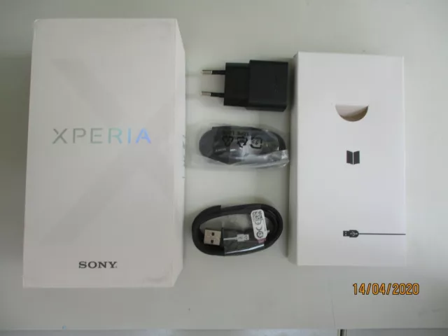 Sony Xperia XZs Verpackung Headset Kopfhörer USB-Datenkabel Ladekabel Black NEU