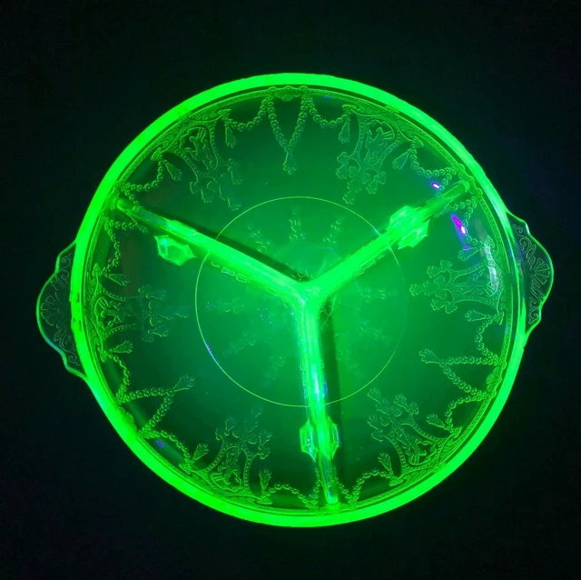 VINTAGE URANIUM GLASS Divided Dish Anchor Hocking Cameo Ballerina 1930