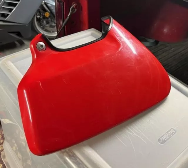 Honda XR650L right hand fuel tank shroud, scoop, COMPLETE, EXCELLENT condition Honda XR650L right hand fuel tank shroud, scoop, COMPLETE, EXCELLENT condition