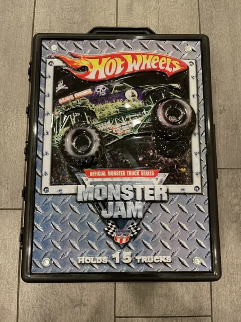 Hot Wheels Monster Truck Monster Jam Grave Digger 15 Truck Case.