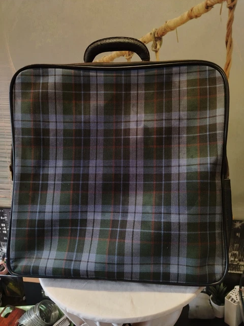 Sac à Main Vintage Lafuma Des Années 70 – Cuir Vert Et Tartan, Style Unique Et Rétro