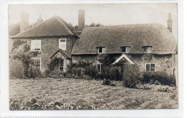 Picture postcard of house with EAST KNOYLE [Wiltshire] postmark (C77269)