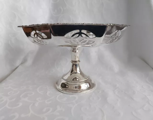 Beautiful Art Nouveau Silver Plated Pierced Pedestal Bowl.  H&N Birmingham 2