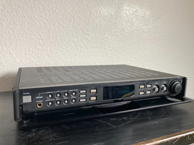 MARANTZ SR1041  working but in used condition 2