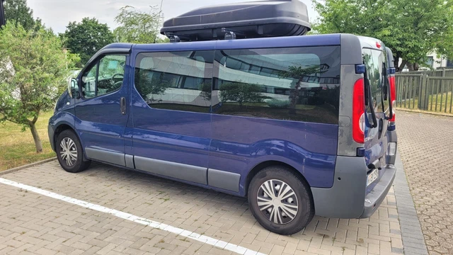 Renault Trafic 9 Sitzer mit großem kofferraum