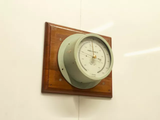 Nautical Old Salvaged Original Refurbished Utsuki Keiki Barometer made in Japan
