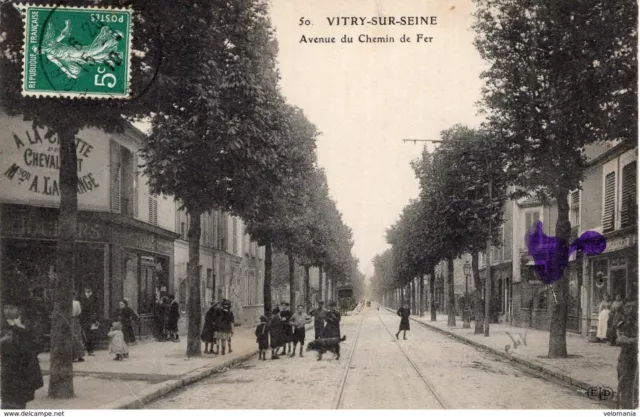 S2453 cpa 94 Vitry sur Seine - Avenue du Chemin de Fer