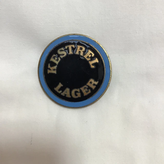 KESTREL LAGER vintage breweriana collectables advertising enamel badge.
