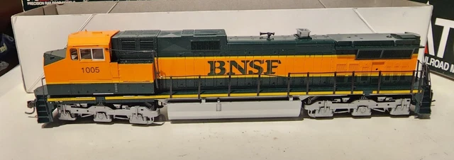 Kato HO GE C44-9W Dash 9 Diesel BNSF #1005