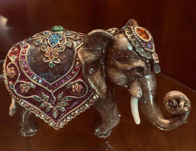 Jay Strongwater CLEOPATRA Elephant Tapestry Swarovski Jeweled Stand Figurine