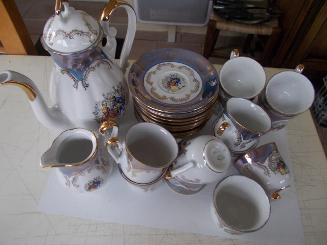Service à thé Anglais original en Porcelaine – Théière France