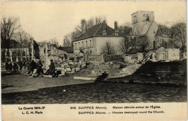 CPA MILITAIRE Suippes-Maison détruite autour de l'Eglise (316213)