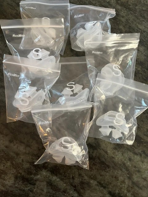 Lot of 8 New ResMed Swift LT 60571 Small Nasal Pillow Replacements 