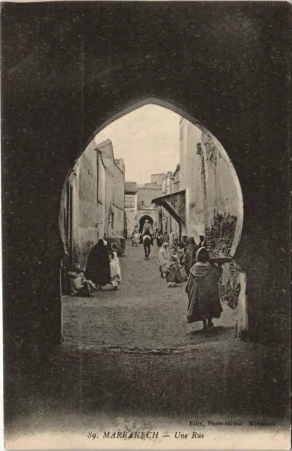 CPA AK MAROC MARRAKECH Une Rue (10631)