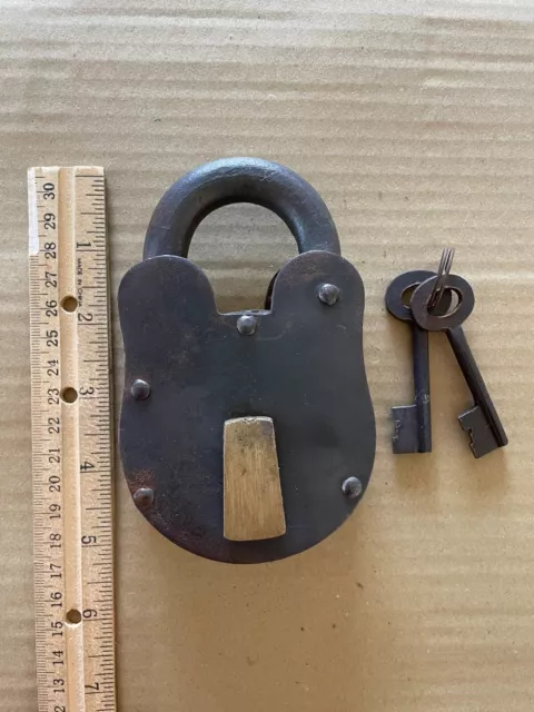 Extra Large Padlock Cast Iron Lock, Antique Finish Rustic w/ 2 Keys Really Works