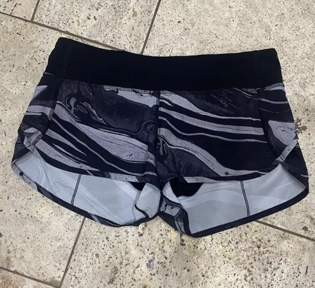 Lululemon Black Gray Marble Speed Up Lined Running Shorts Size 6, 2.5” Inseam