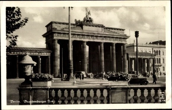 Ak Berlin Mitte, Brandenburger Tor - 3358228