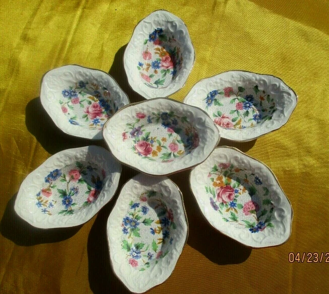 Royal Winton Old Cottage Chintz  Individual Nut Dishes Set Of 7