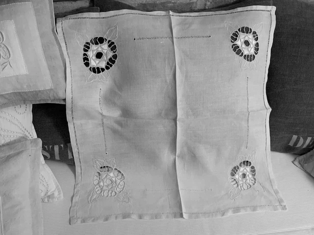 Ancien Napperon Centre De Table - Dimensions 42 X 30 Cm - Déco Salon