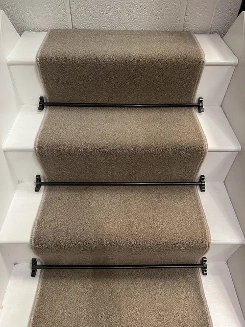 CORREDOR DE ESCALERA DE ALFOMBRA DE LANA ÁTICO 80/20, 50 oz VISÓN, 58 cm ANCHO, 16 PASOS