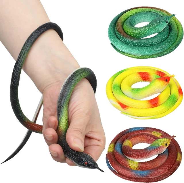 RUBBER SNAKES TO Keep Birds Away 4 Pieces Realistic Fake Rubber Snake