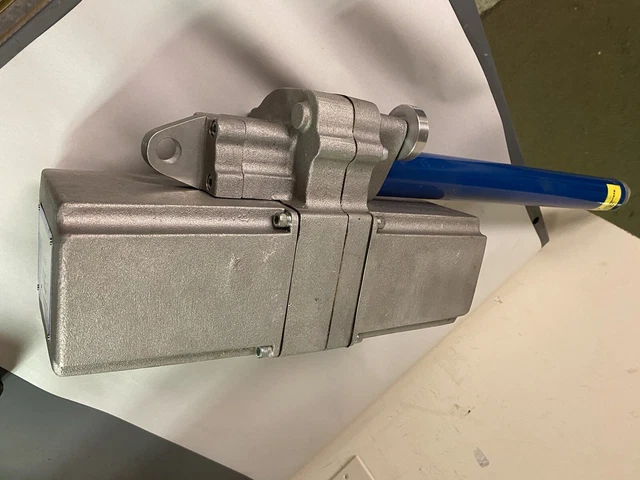 JORDAN CONTROLS,LA-2410-0207,ELECTRIC ACTUATOR 120v 1PH .9A