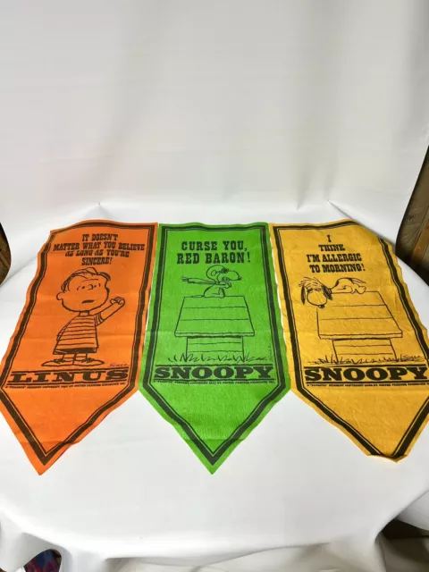 Vintage snoopy felt banners Linus Snoopy Rare 1967 1967 1968 Pennants