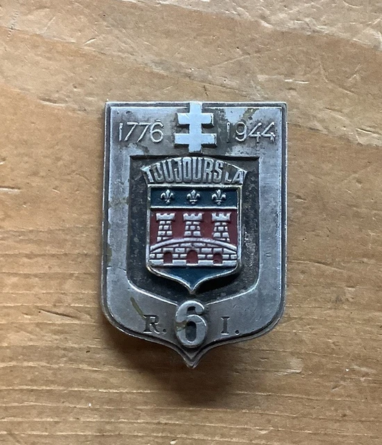 09H9 ANTIQUE BADGE BROOCH CYCLING TOUR DU MAINE ET LOIRE