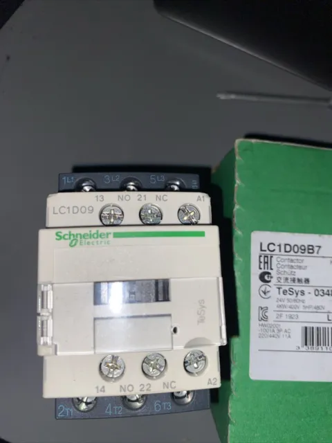 Schneider Electric Contactor - LC1D09B7 TeSys 034867