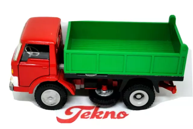 MINT 1:43 TEKNO No 914 FORD D-800 TIPPER RED GREEN Truck / Lorry Made in Denmark