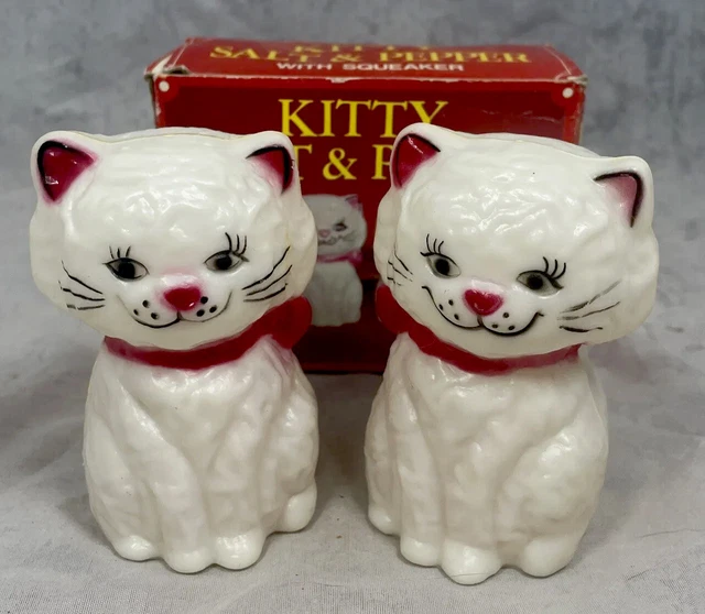 VINTAGE KITTEN/CAT SALT & Pepper Shakers White Pink Bows, Celluloid
